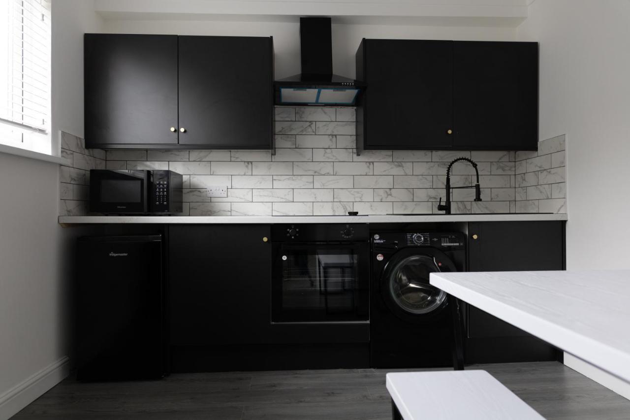 Chic Urban 2 Bedroom Apartments Cardiff Exterior photo