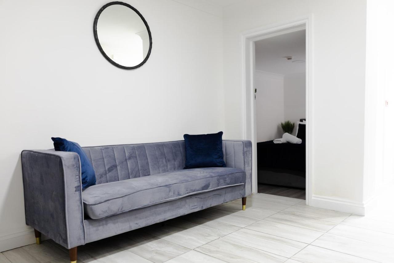 Chic Urban 2 Bedroom Apartments Cardiff Exterior photo