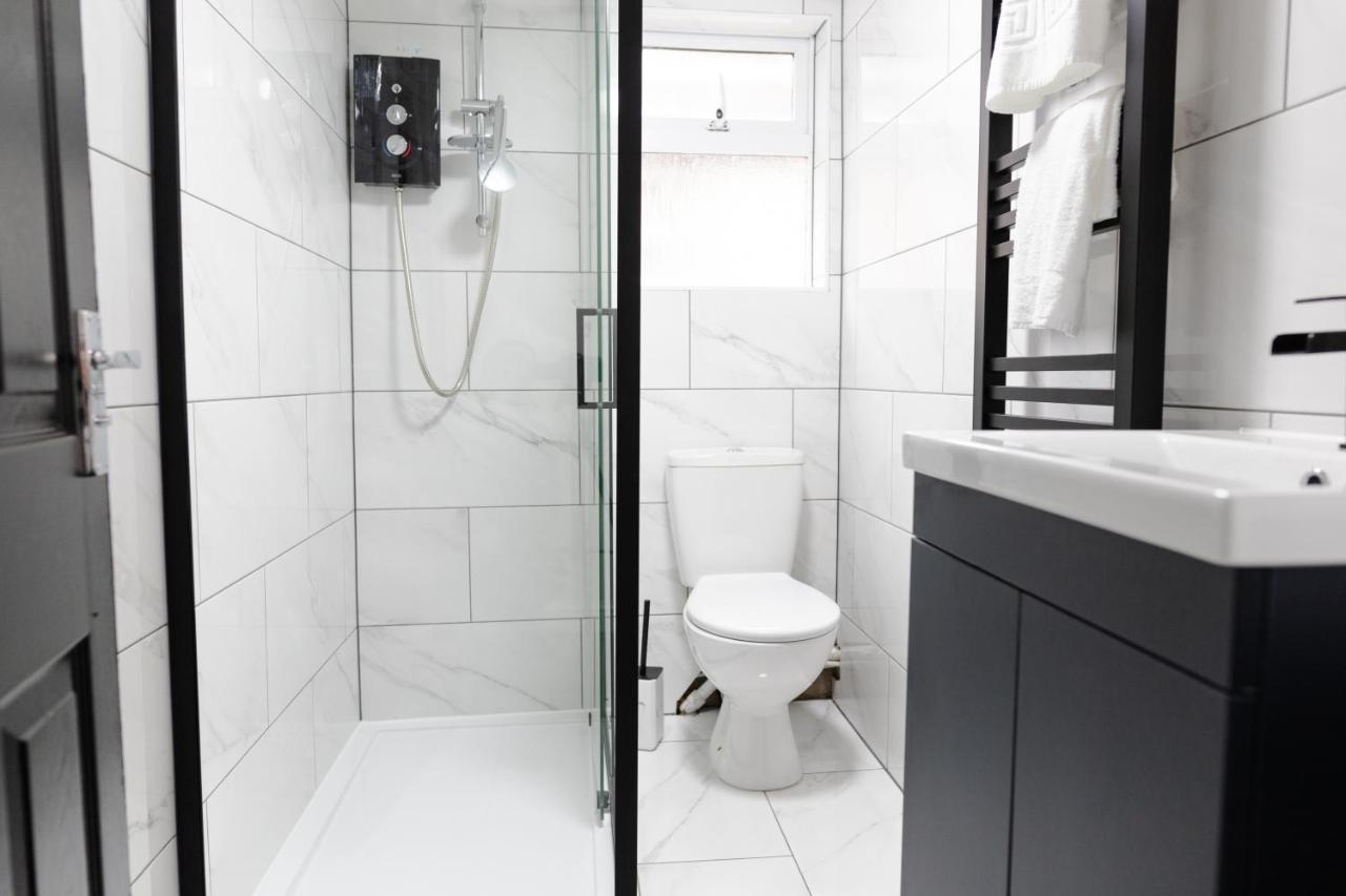 Chic Urban 2 Bedroom Apartments Cardiff Exterior photo