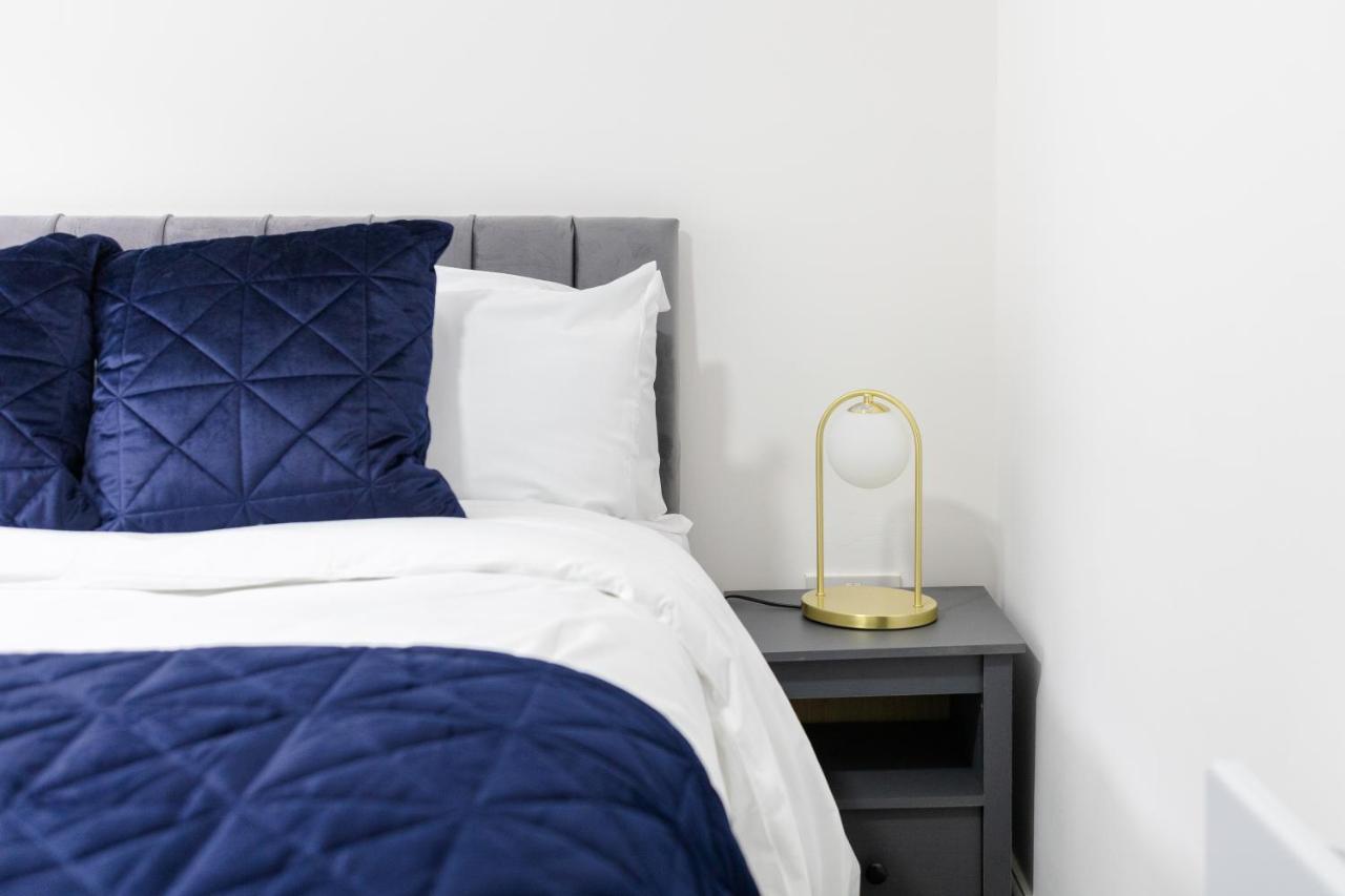 Chic Urban 2 Bedroom Apartments Cardiff Exterior photo