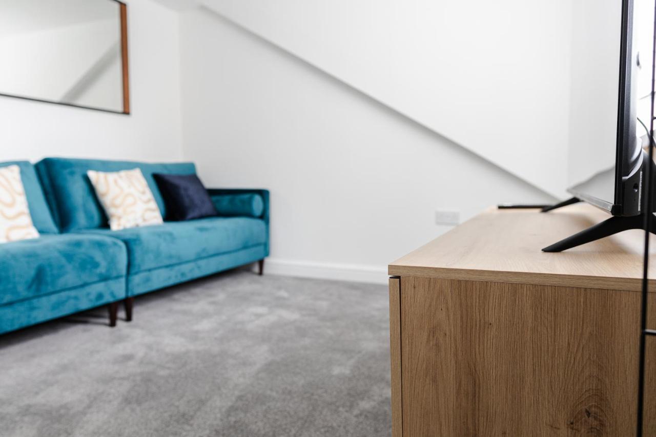 Chic Urban 2 Bedroom Apartments Cardiff Exterior photo